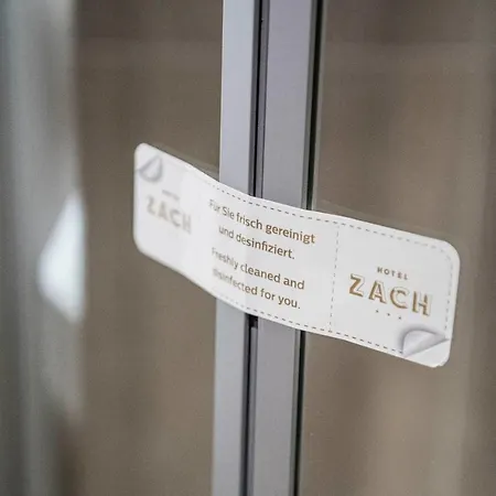 Zach Hotel