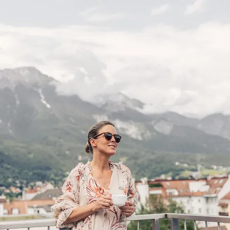 Boutique Zach Szálloda 3*