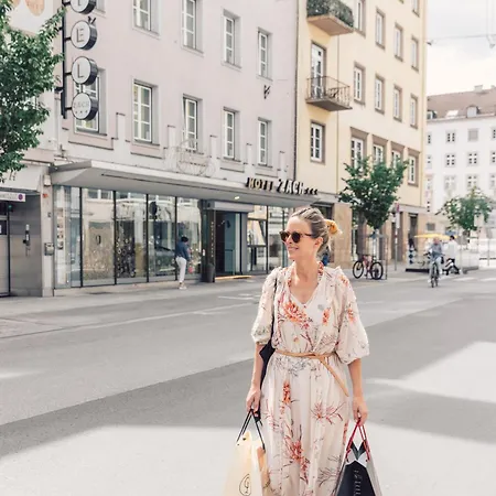 Hotel Boutique Zach 3*