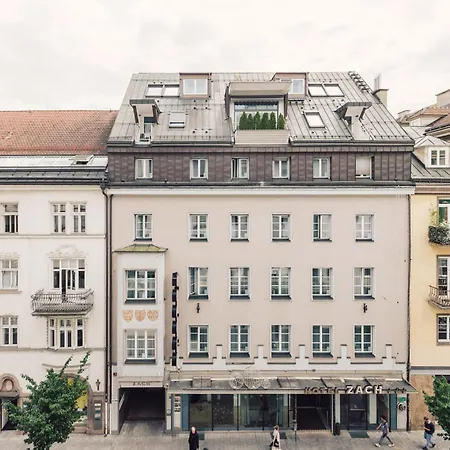 Hotel Boutique Zach 3*